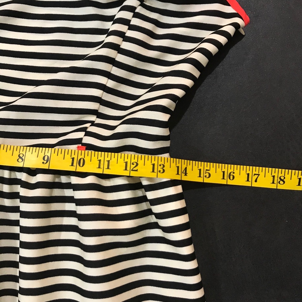 Monteau dress size M - Picture 5 of 6